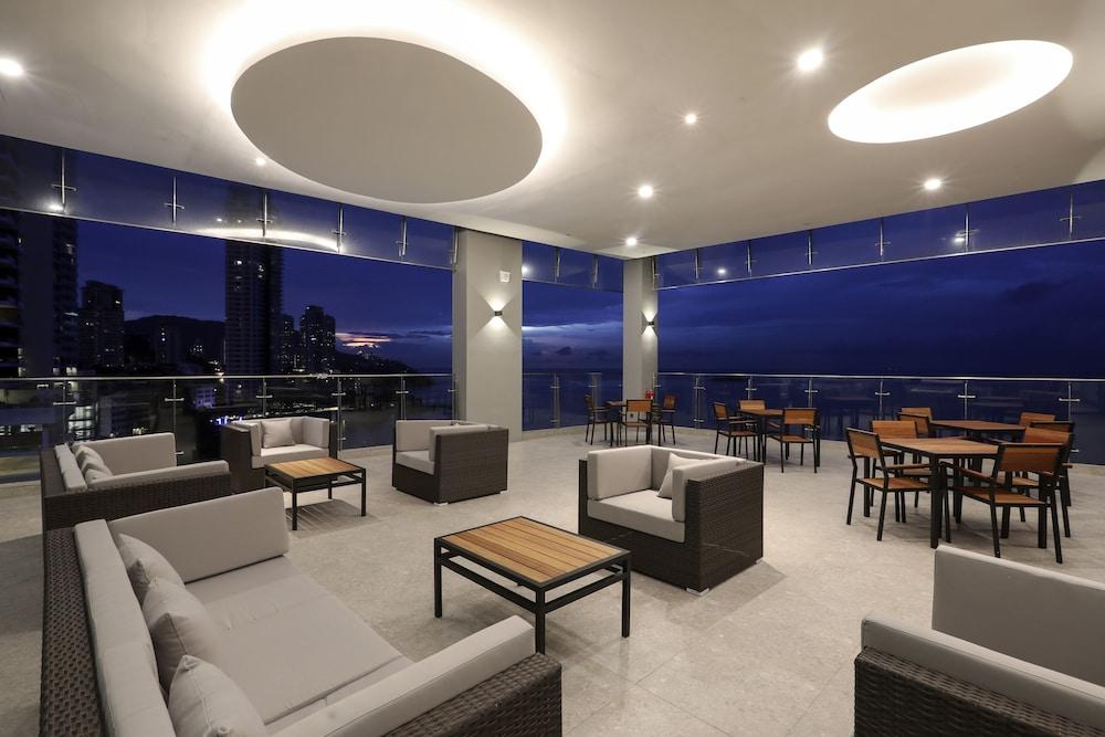 Hompton By The 4* Georgetown